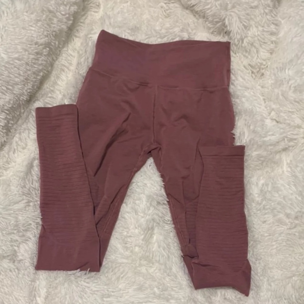 SOLD alphalete mauve revival legging